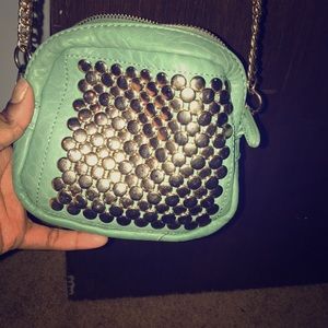 Cute lil cross over bag/purse.